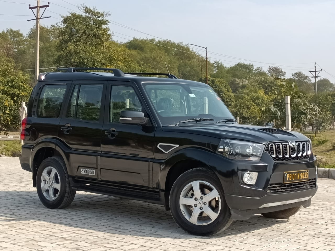 Mahindra Scorpio S11 Manual Rent in Chandigarh, Punjab, Haryana, Himachal & Delhi Airport |🚗